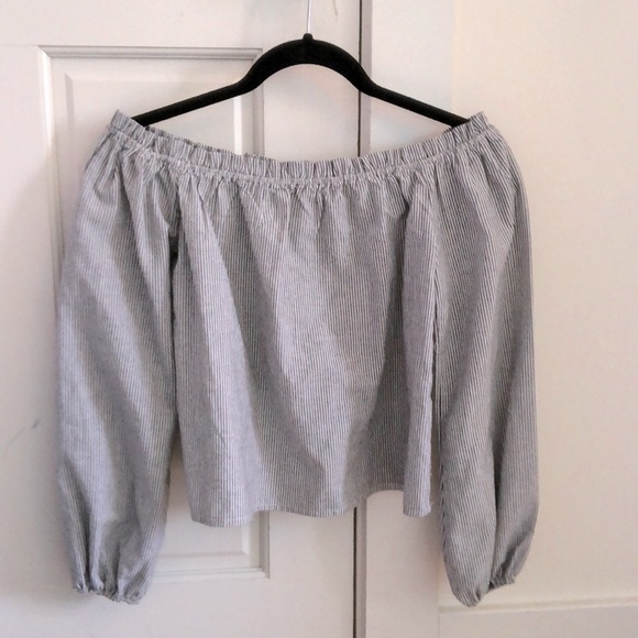Brandy Melville striped off the shoulder top - Picture 2 of 4